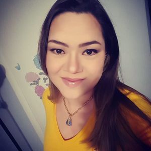 Meet your Posher, Thais suemi